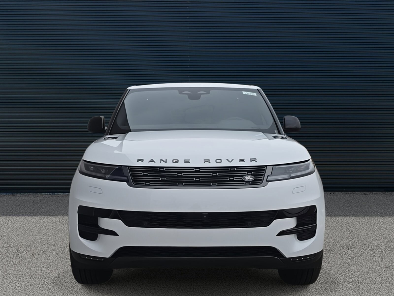 2025 Land Rover Range Rover Sport P360 S photo 2