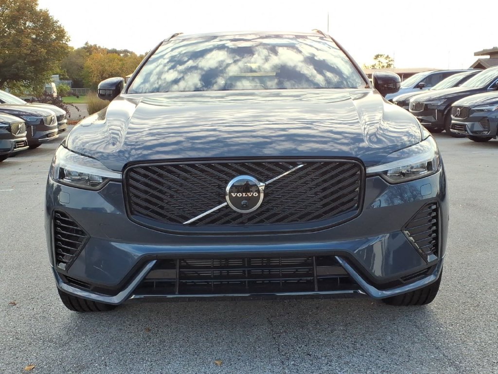 New 2027 Volvo XC60 Plus SUV