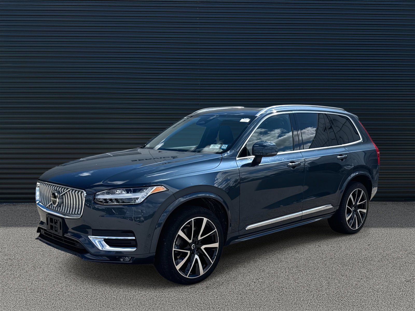 2023 Volvo XC90 B6 AWD Plus 6P 