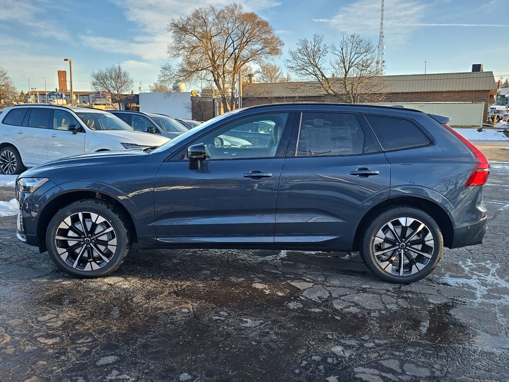 New 2026 Volvo XC60 B5 Plus SUV