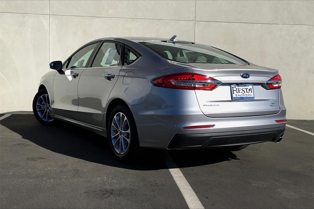 Used 2020 Ford Fusion SE with VIN 3FA6P0HD3LR127462 for sale in Cathedral City, CA