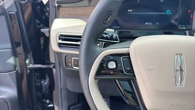 2025 Lincoln Corsair Grand Touring - Photo 11