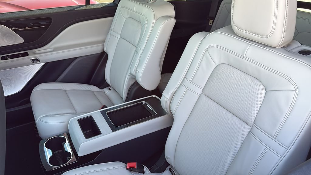 2026 Lincoln Aviator Reserve - Photo 17