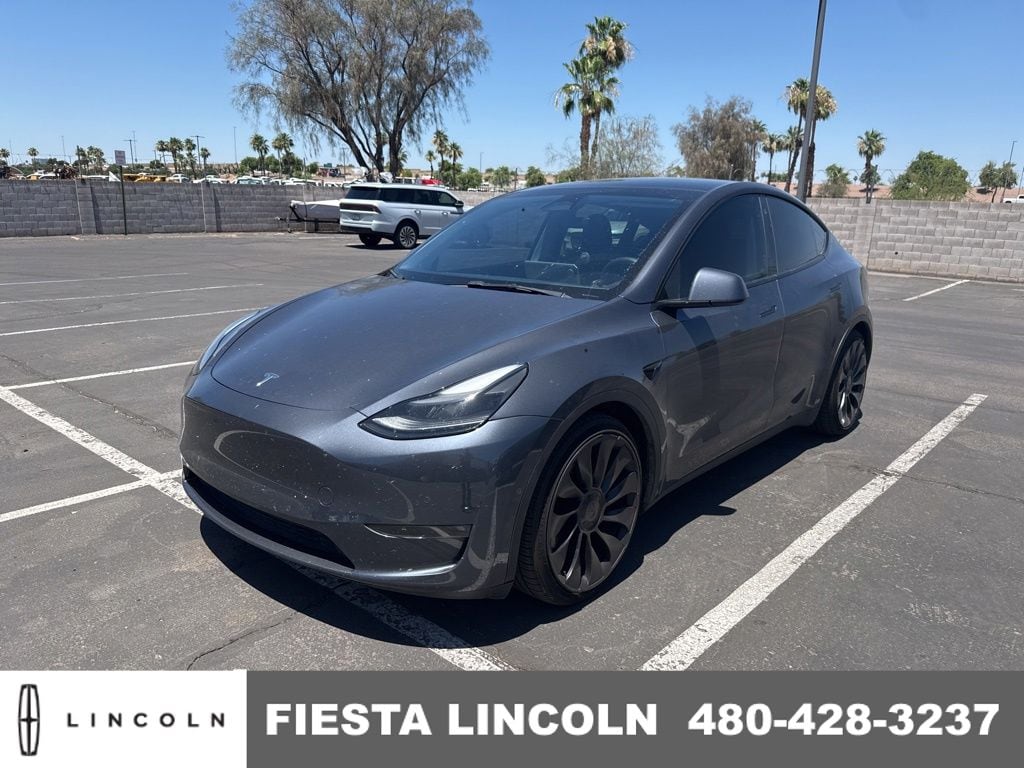 2022 Tesla Model Y Performance Dual Motor All-Wheel Drive's photo