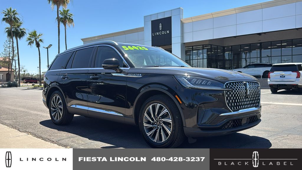 2025 Lincoln Aviator Premiere RWD's photo