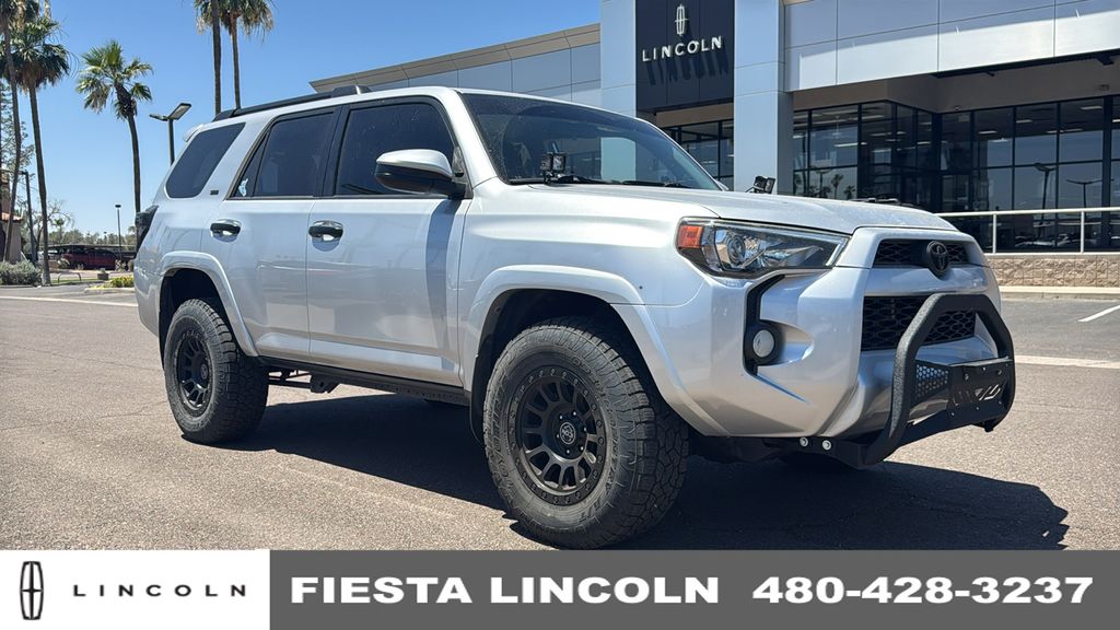 2016 Toyota 4Runner SR5 4x4 V6's photo