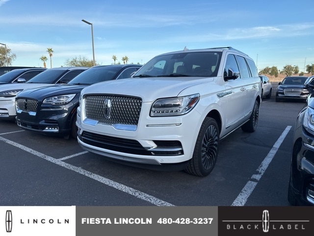 2021 Lincoln Navigator Black Label's photo