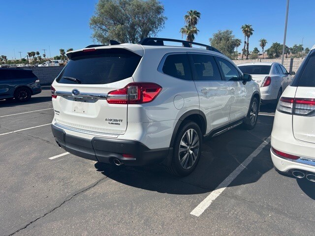 2022 Subaru Ascent Limited photo 3