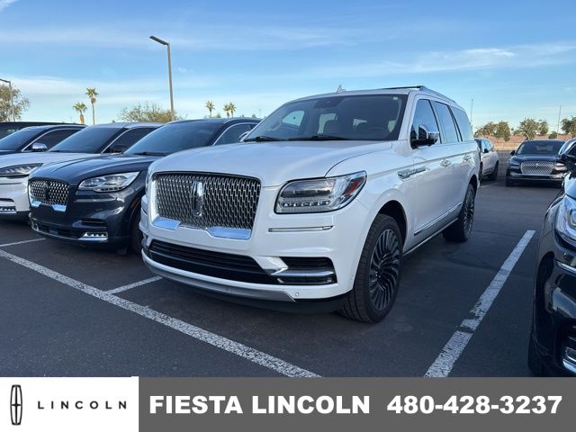 2021 Lincoln Navigator Black Label's photo