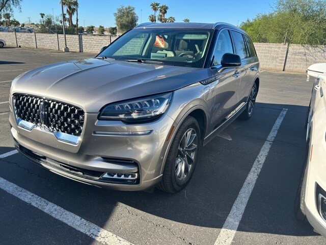 2020 Lincoln Aviator Grand Touring photo 2