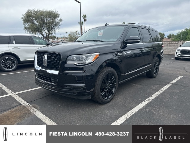 2023 Lincoln Navigator Reserve's photo