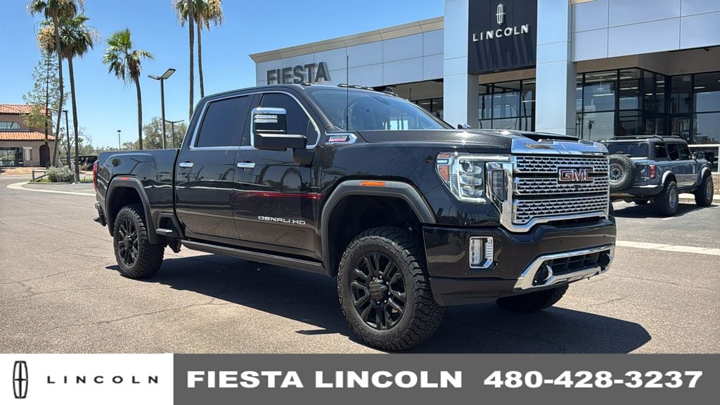 2022 GMC Sierra 4WD Crew Cab Standard Box Denali's photo