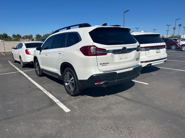 2022 Subaru Ascent Limited photo 2