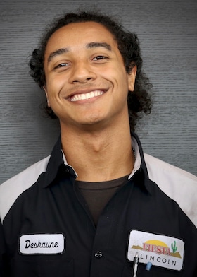 Staff member Deshaune Melendez from 0db5ecdd1beb