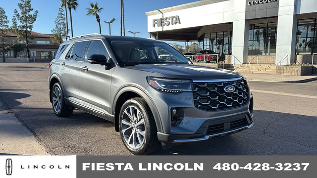 2025 Ford Explorer Platinum's photo