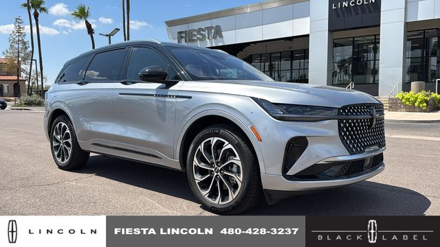 2025 Lincoln Nautilus Reserve's photo