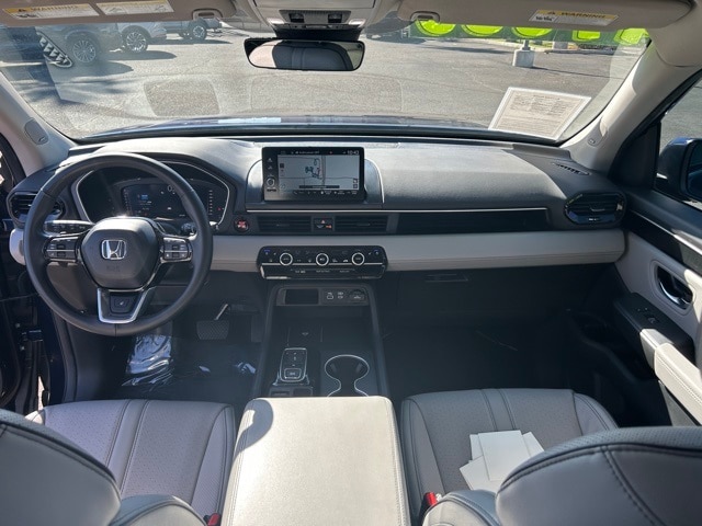 2025 Honda Pilot Elite photo 4
