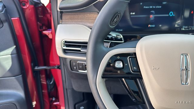 2025 Lincoln Corsair Grand Touring - Photo 11