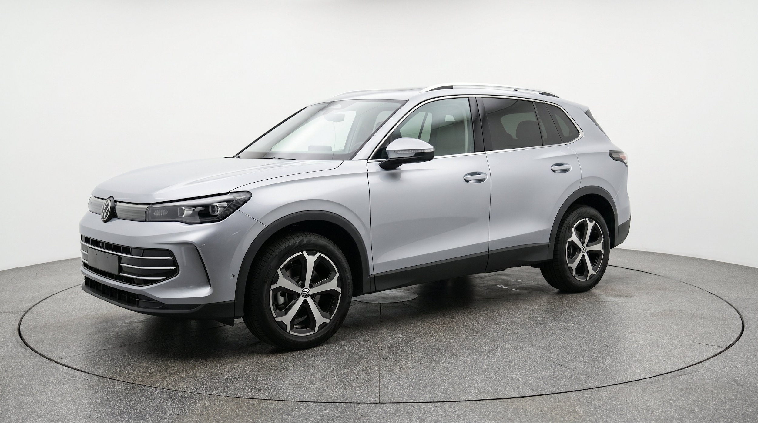 Thumbnail: 2026 Volkswagen Tiguan - 3