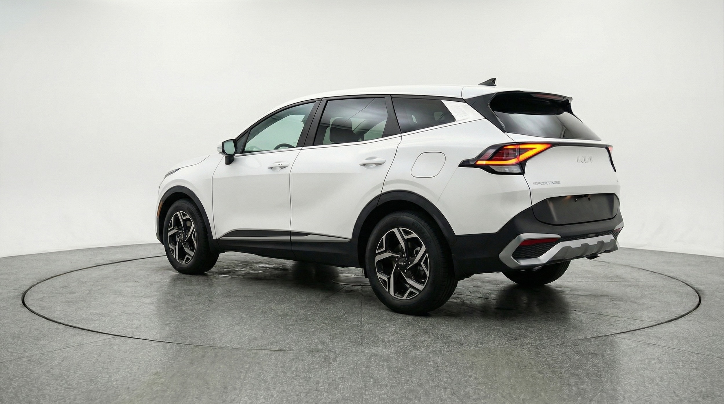 Thumbnail: 2025 Kia Sportage - 5