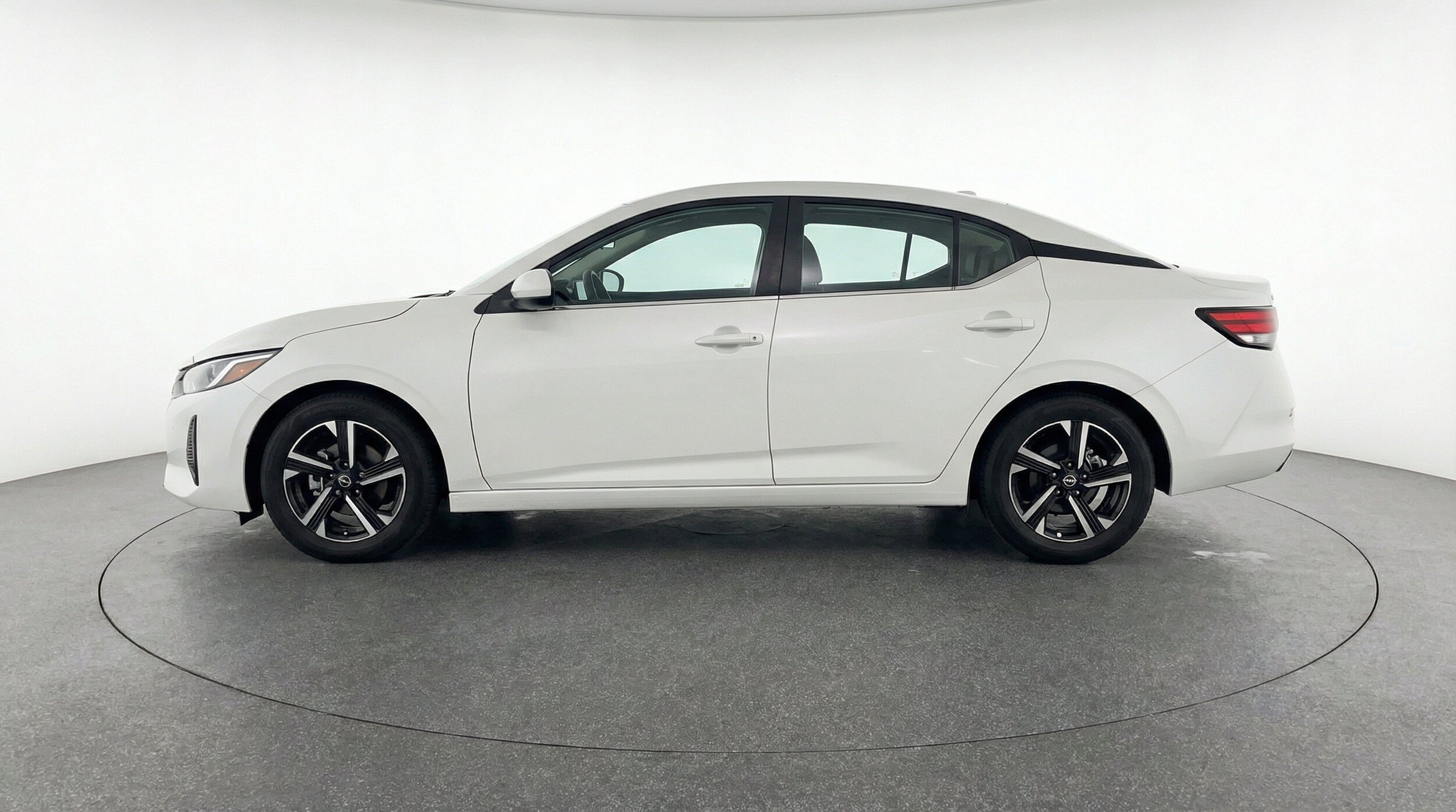 Thumbnail: 2025 Nissan Sentra - 5