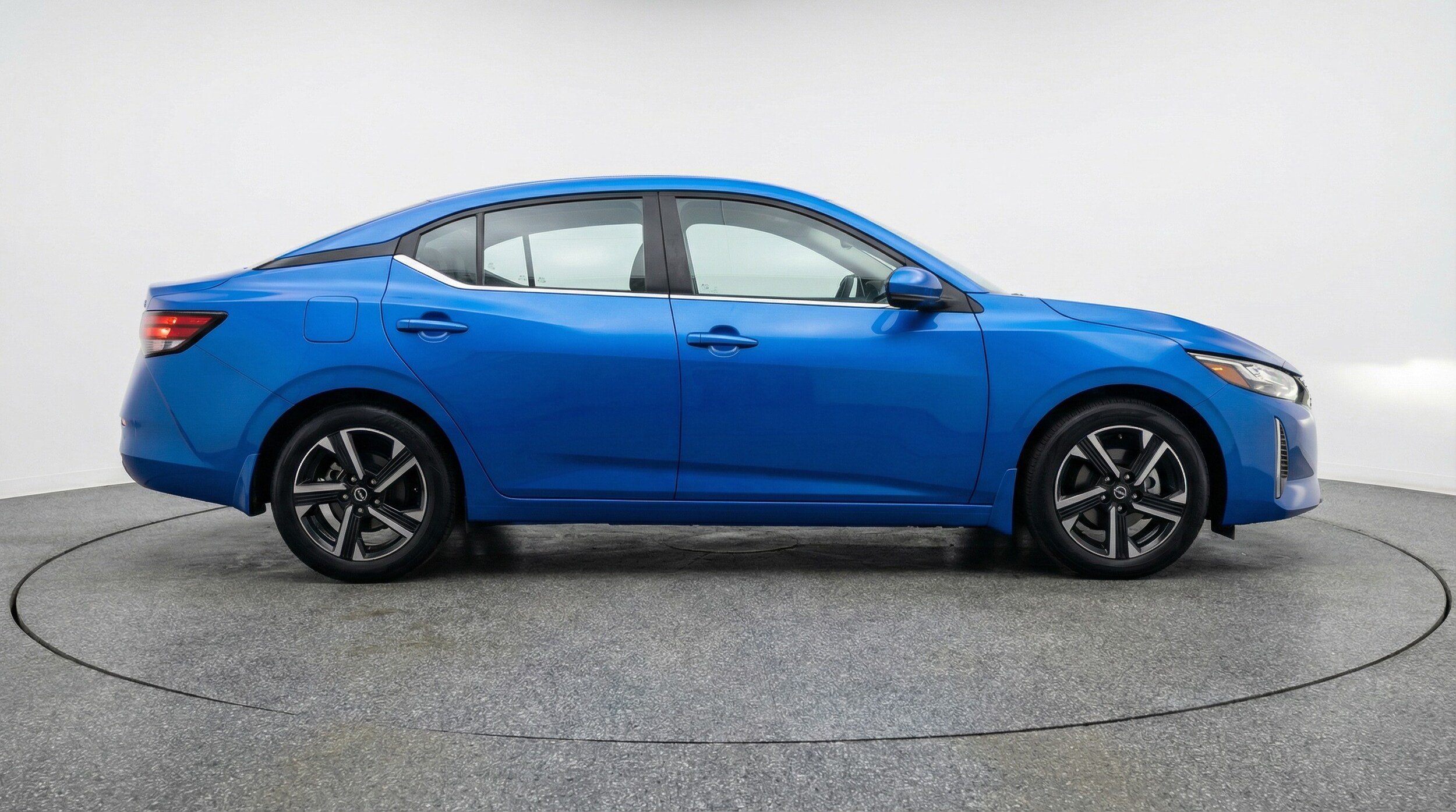 Thumbnail: 2025 Nissan Sentra - 8