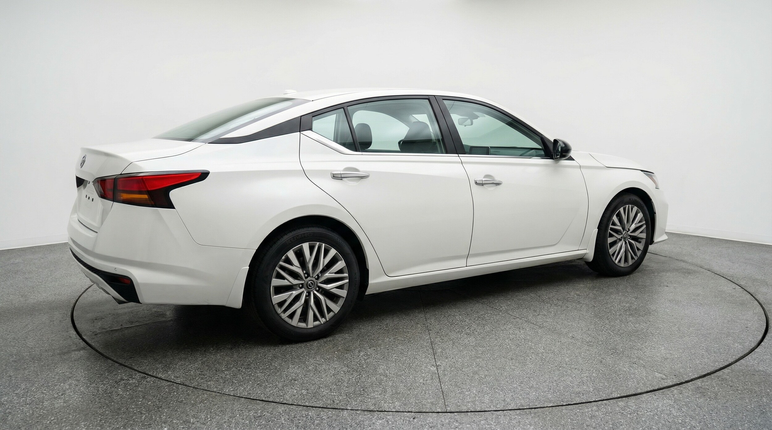 Thumbnail: 2025 Nissan Altima - 7