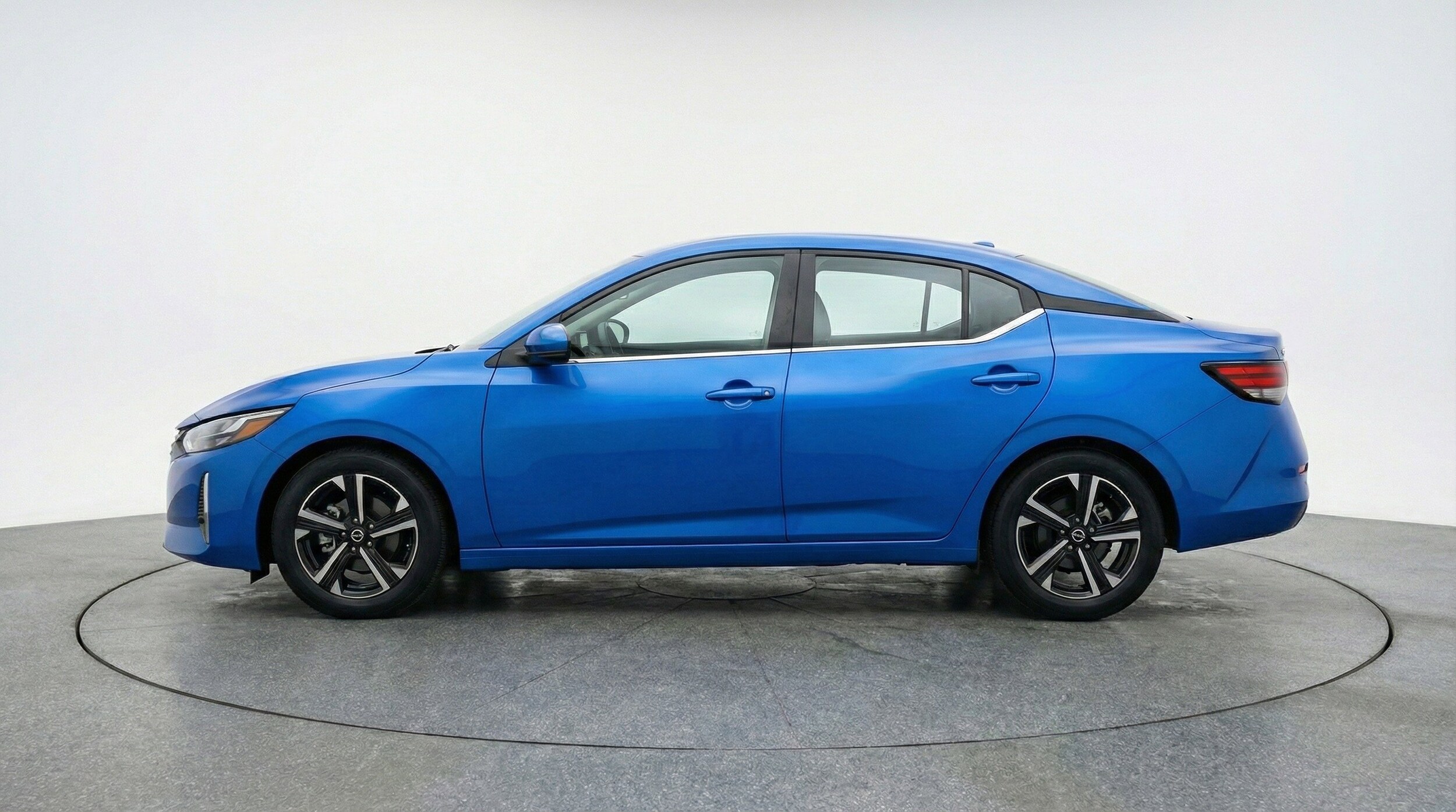 Thumbnail: 2025 Nissan Sentra - 5