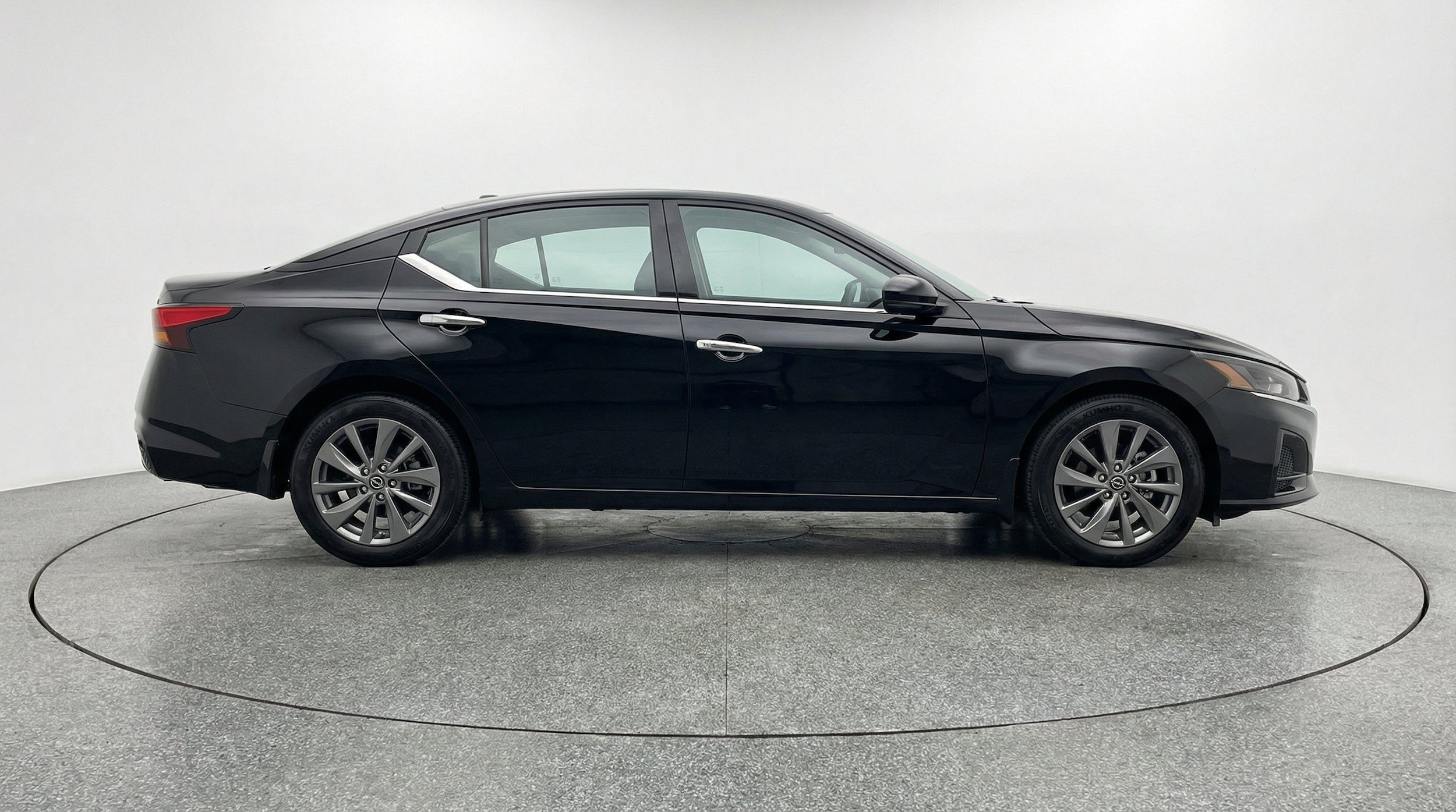 Thumbnail: 2025 Nissan Altima - 11