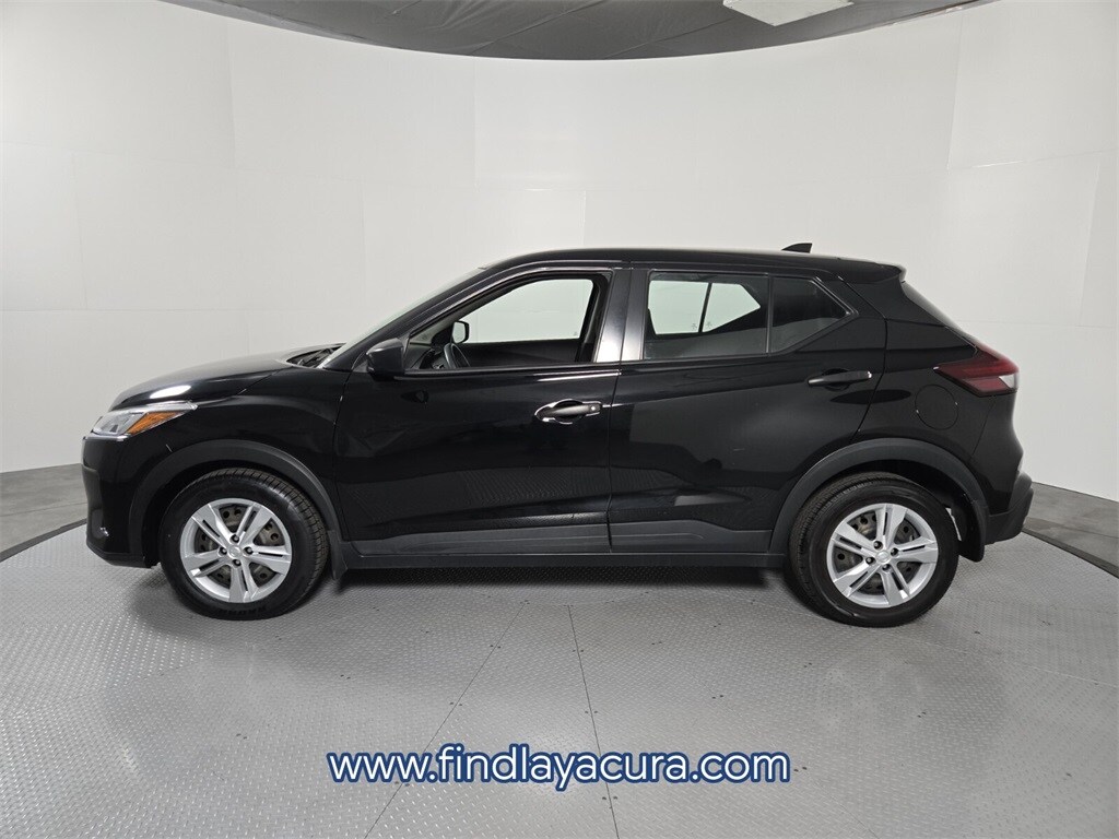 Used 2023 Nissan Kicks S SUV