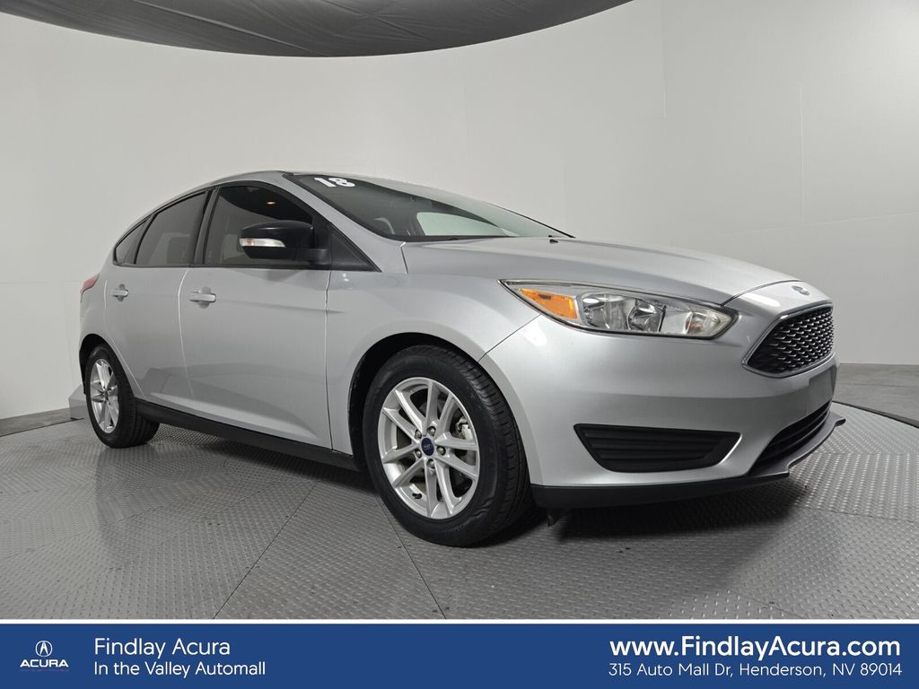 2018 Ford Focus Hatch SE's photo