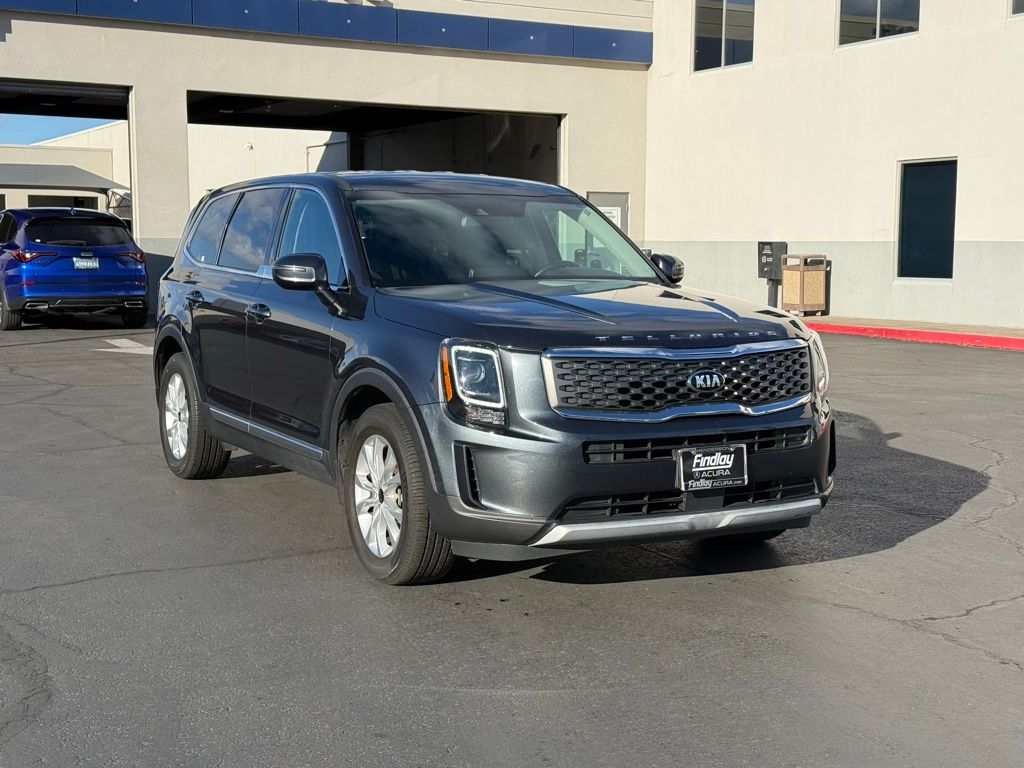 2020 Kia Telluride LX's photo