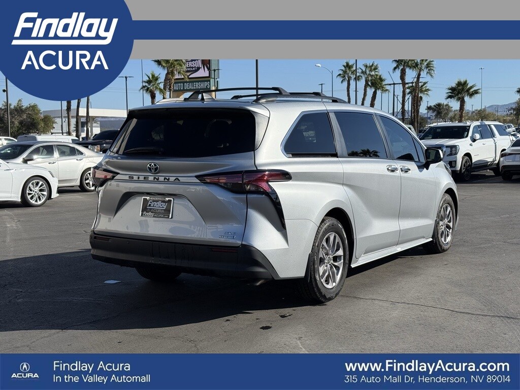 Used 2022 Toyota Sienna XLE Van Passenger Van