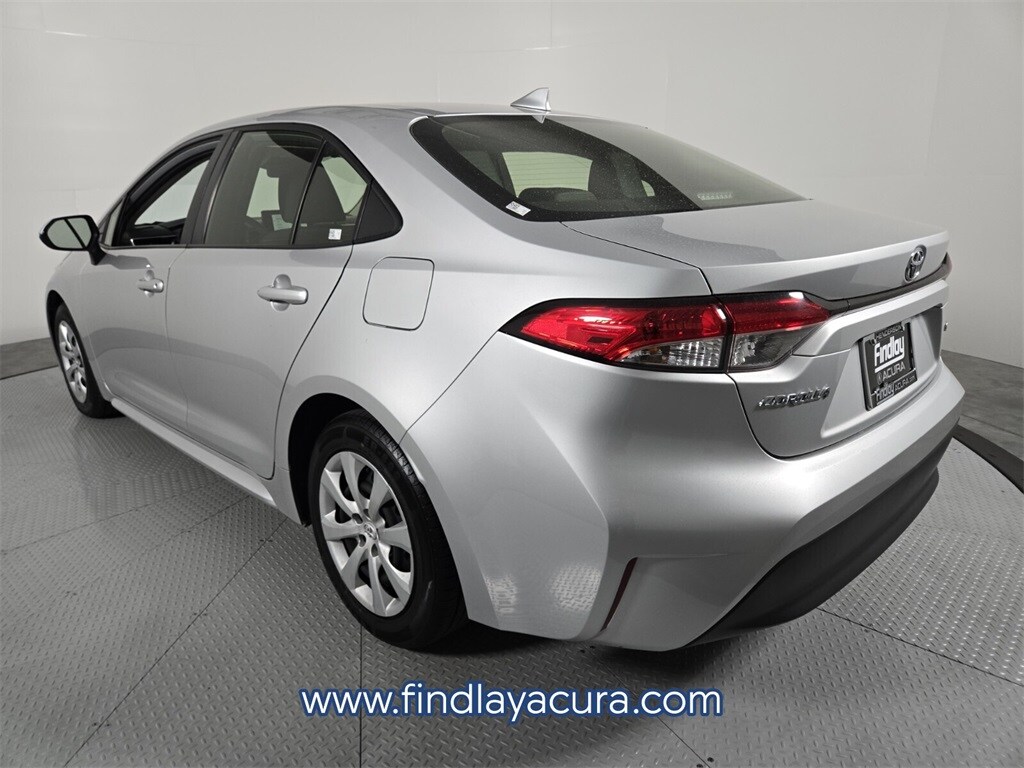2023 Toyota Corolla LE photo 4
