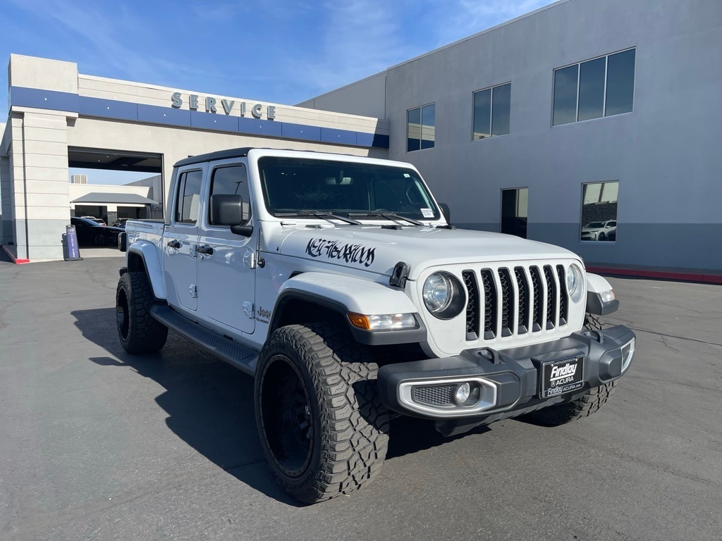 Used 2022 Jeep Gladiator Overland Truck Crew Cab