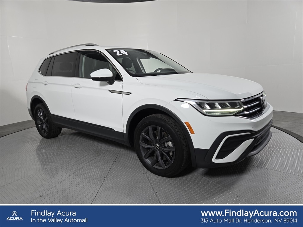 2024 Volkswagen Tiguan SE's photo