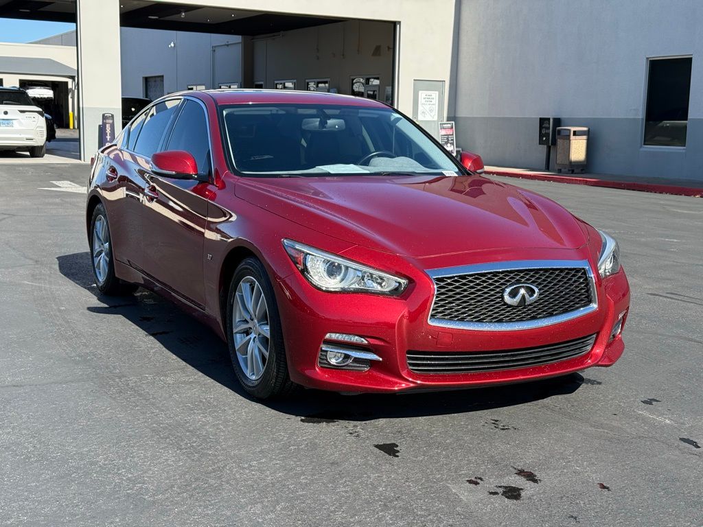 2015 INFINITI Q50 Premium