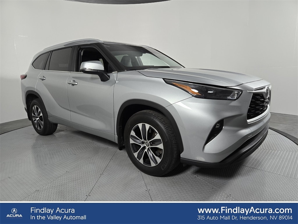 Used 2024 Toyota Highlander XLE SUV