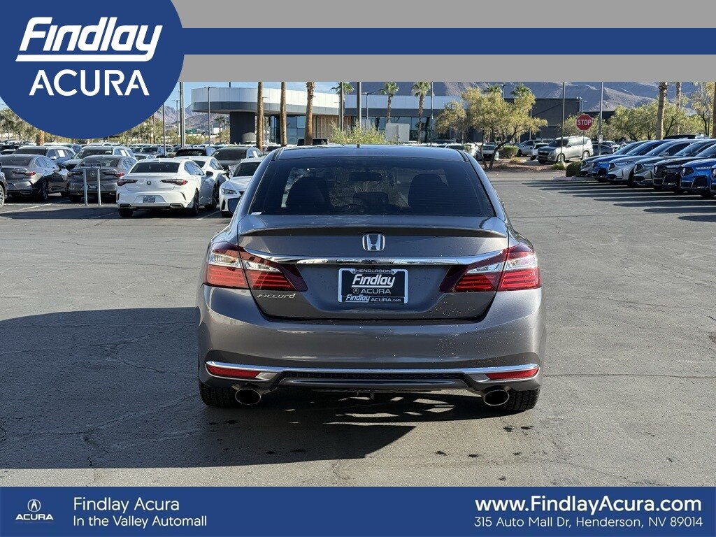 2017 Honda Accord Sport photo 4