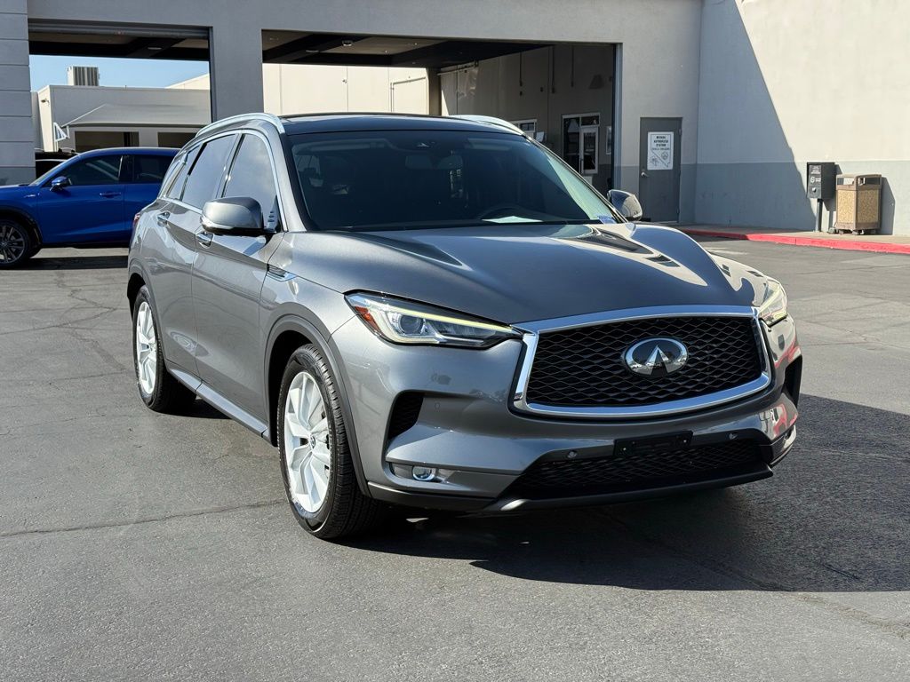 2019 INFINITI QX50 Essential AWD's photo