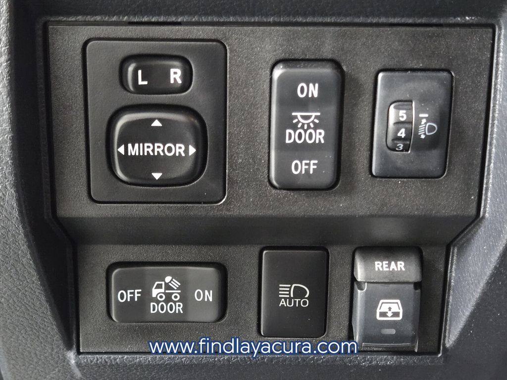 2019 Toyota Tundra SR5 - Photo 21