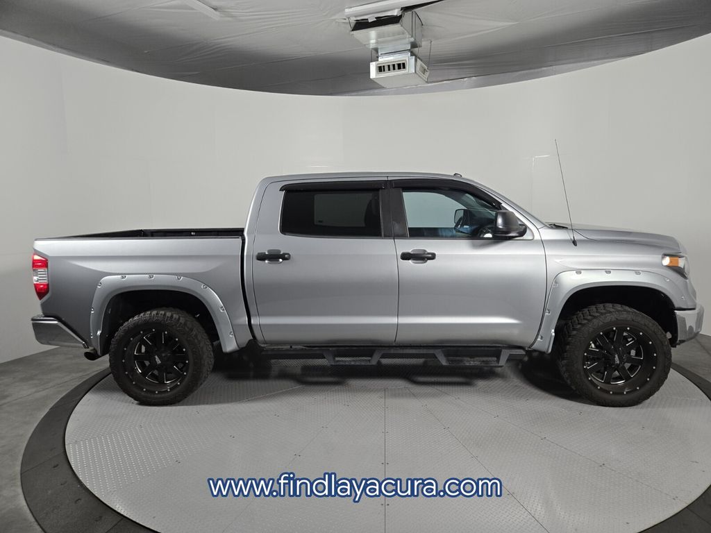 2019 Toyota Tundra SR5 - Photo 9