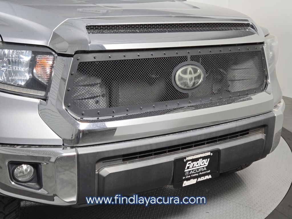 2019 Toyota Tundra SR5 - Photo 10