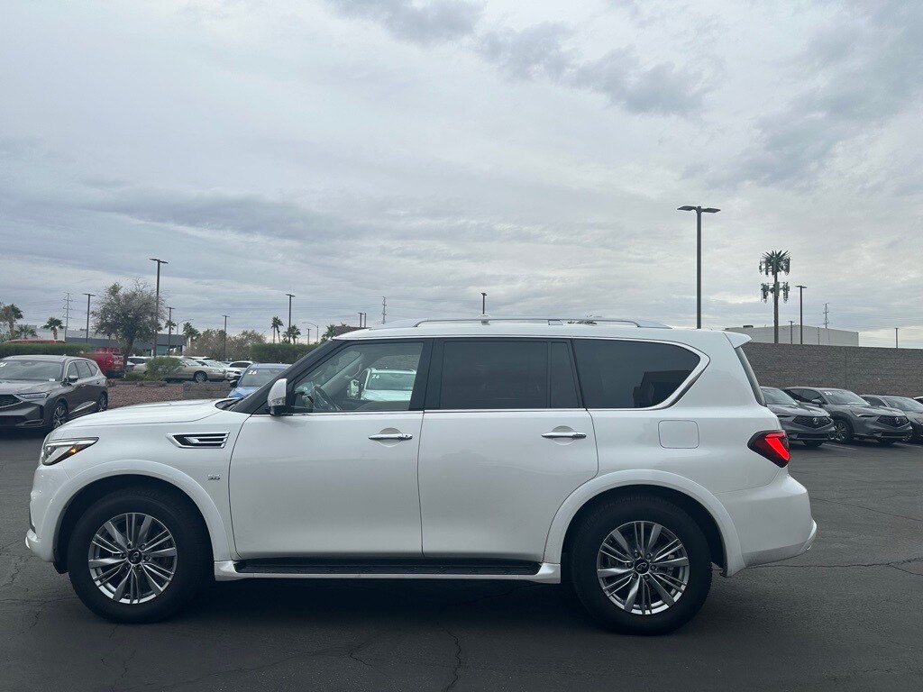 2020 Infiniti QX80 Luxe photo 2