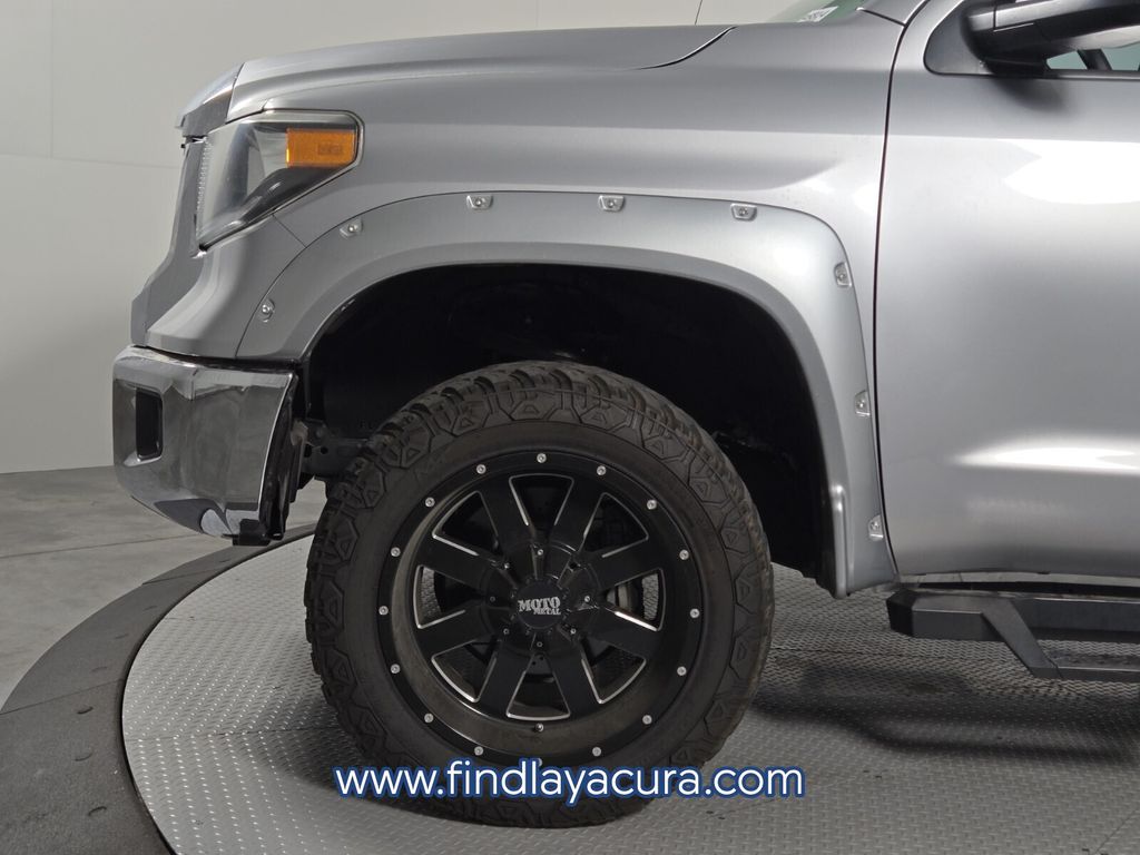 2019 Toyota Tundra SR5 - Photo 11