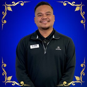 Staff member Melvin Baguinon from ID_8974077868e2