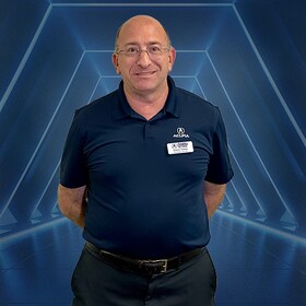 Staff member Robert M. from ID_8974077868e2