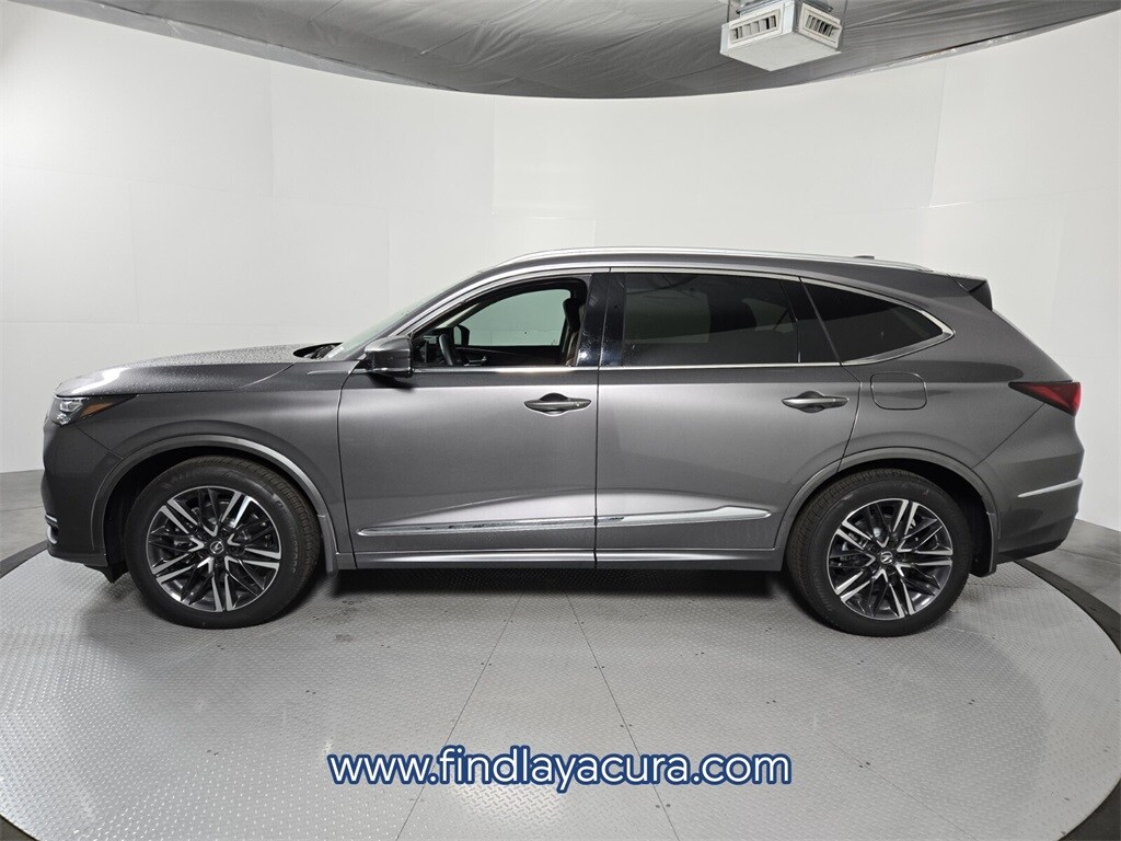 2026 Acura MDX SH-AWD Advance photo 3