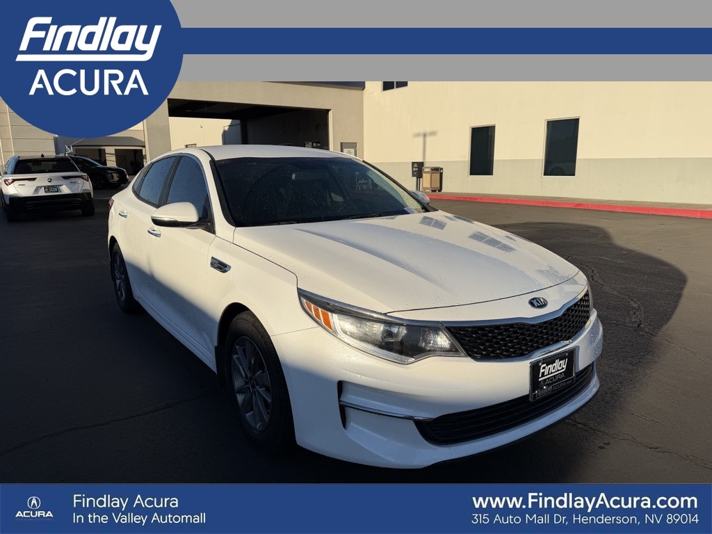 2017 Kia Optima LX's photo