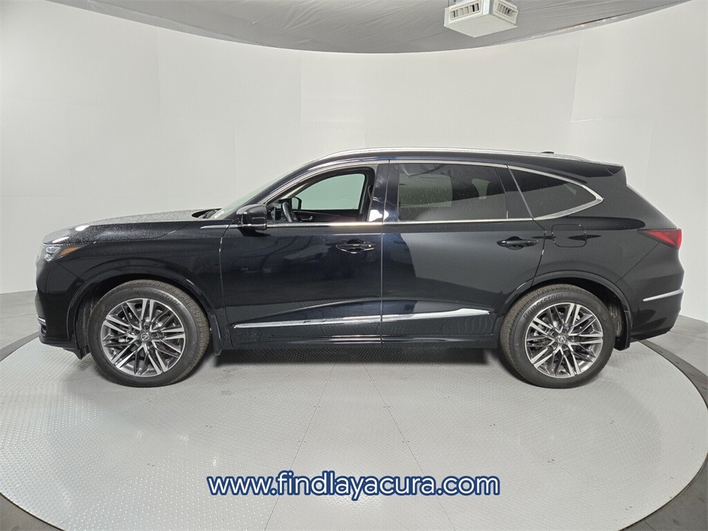 2026 Acura MDX SH-AWD Advance photo 3